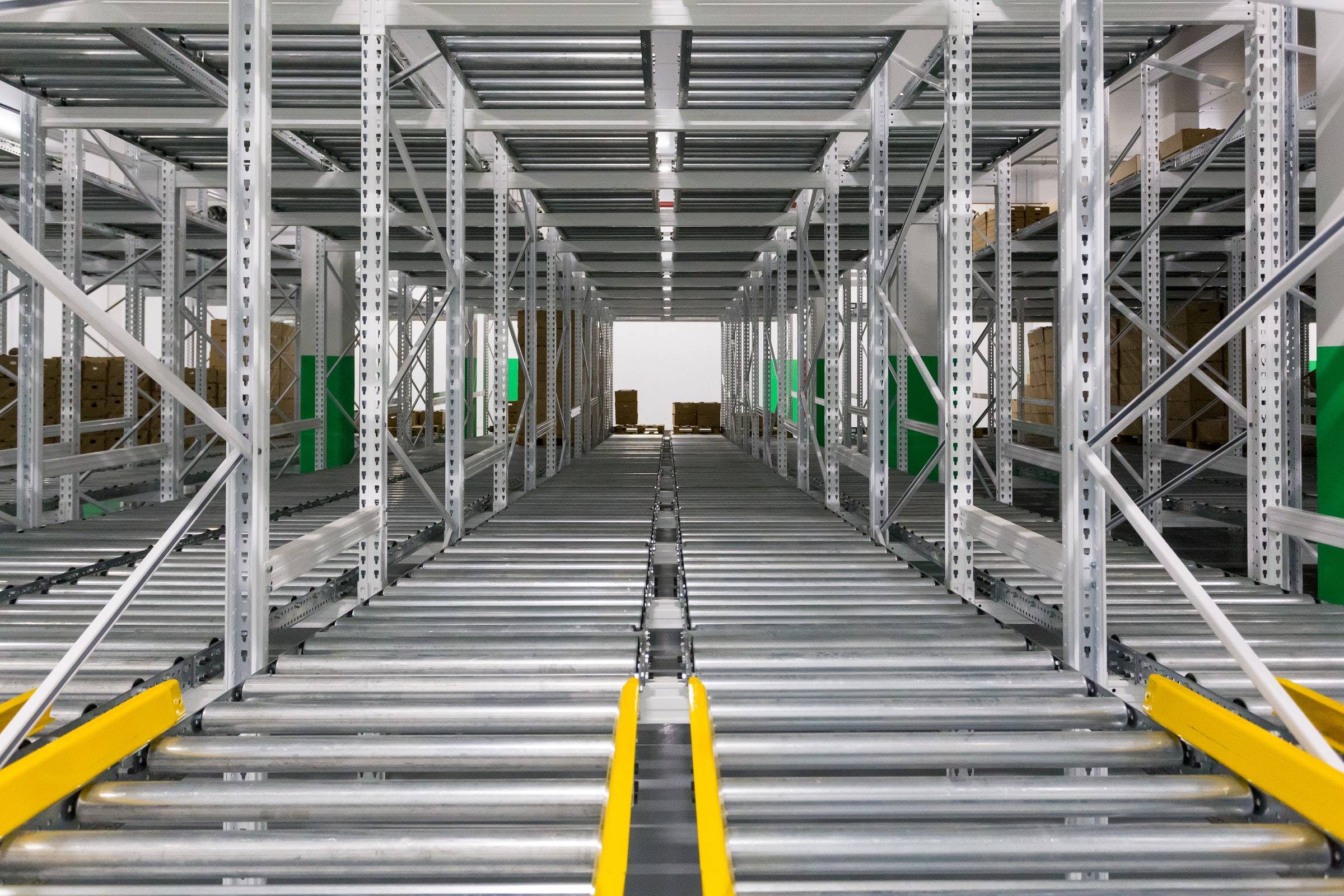 The sustainable and smarter future of warehousing: Automation, Robotics and Energy Efficiency